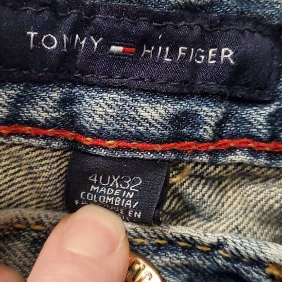 Vintage Tommy Hilfiger distressed 90's jeans 40x32 - Picture 3 of 8
